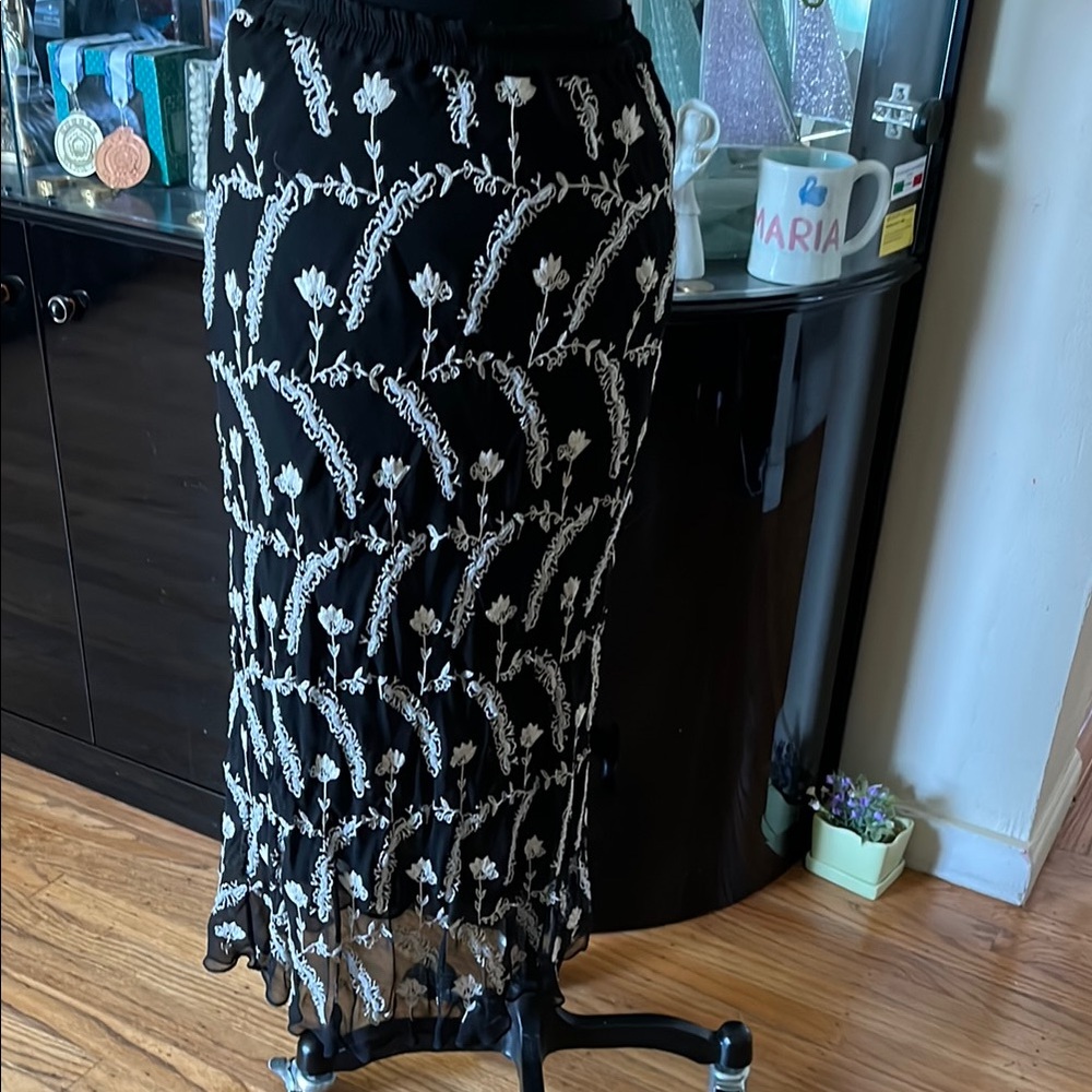Elegant Black and White Floral Skirt